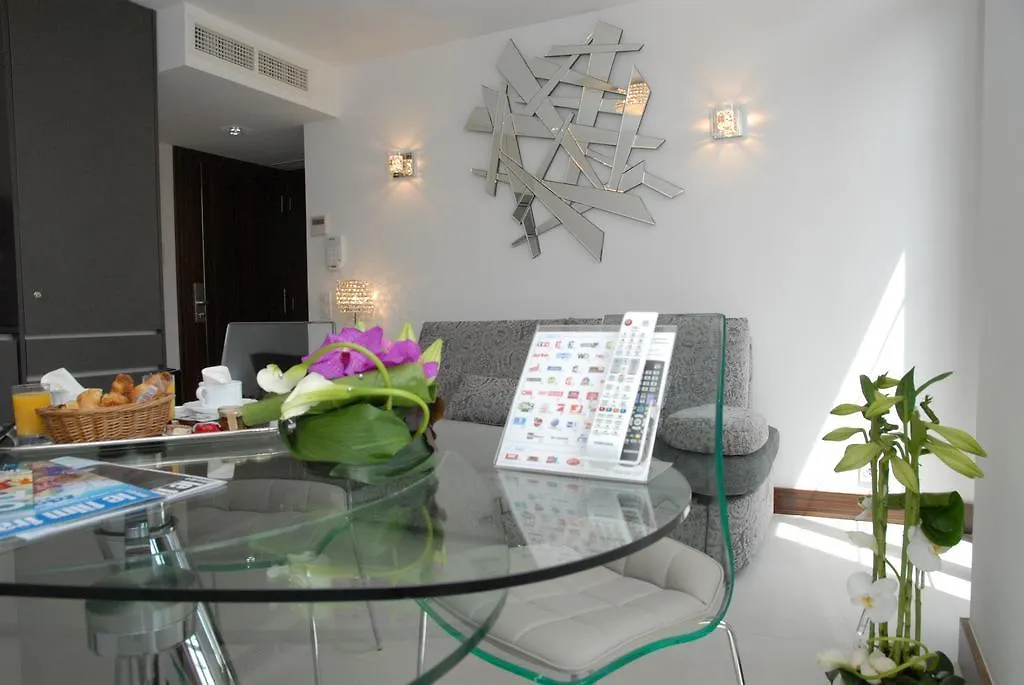 Villa Annette Cannes 0*,